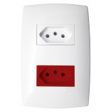 Conjunto Tomada Dupla (10A Branco + 20A Vermelho) 4x2 - HOME BRANCA